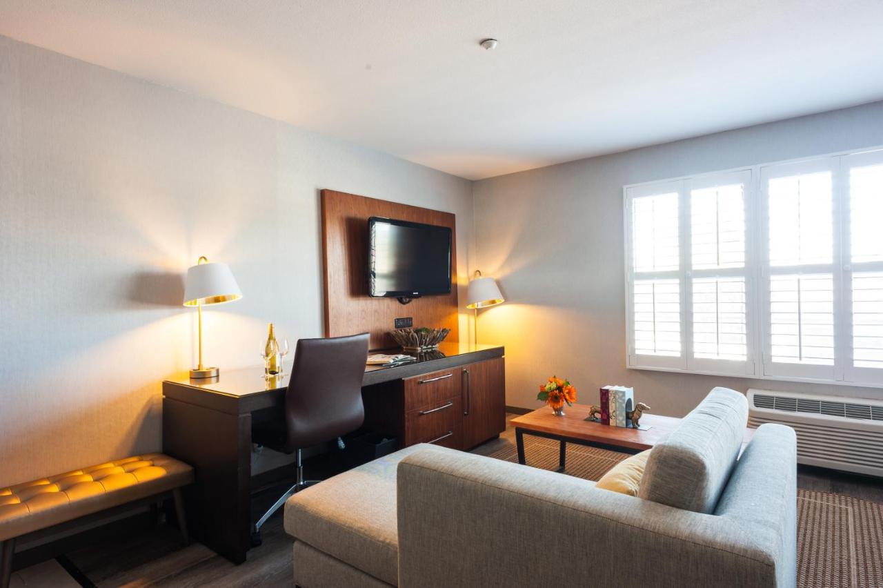 Hotel Indigo Napa Valley By Ihg Bagian luar foto