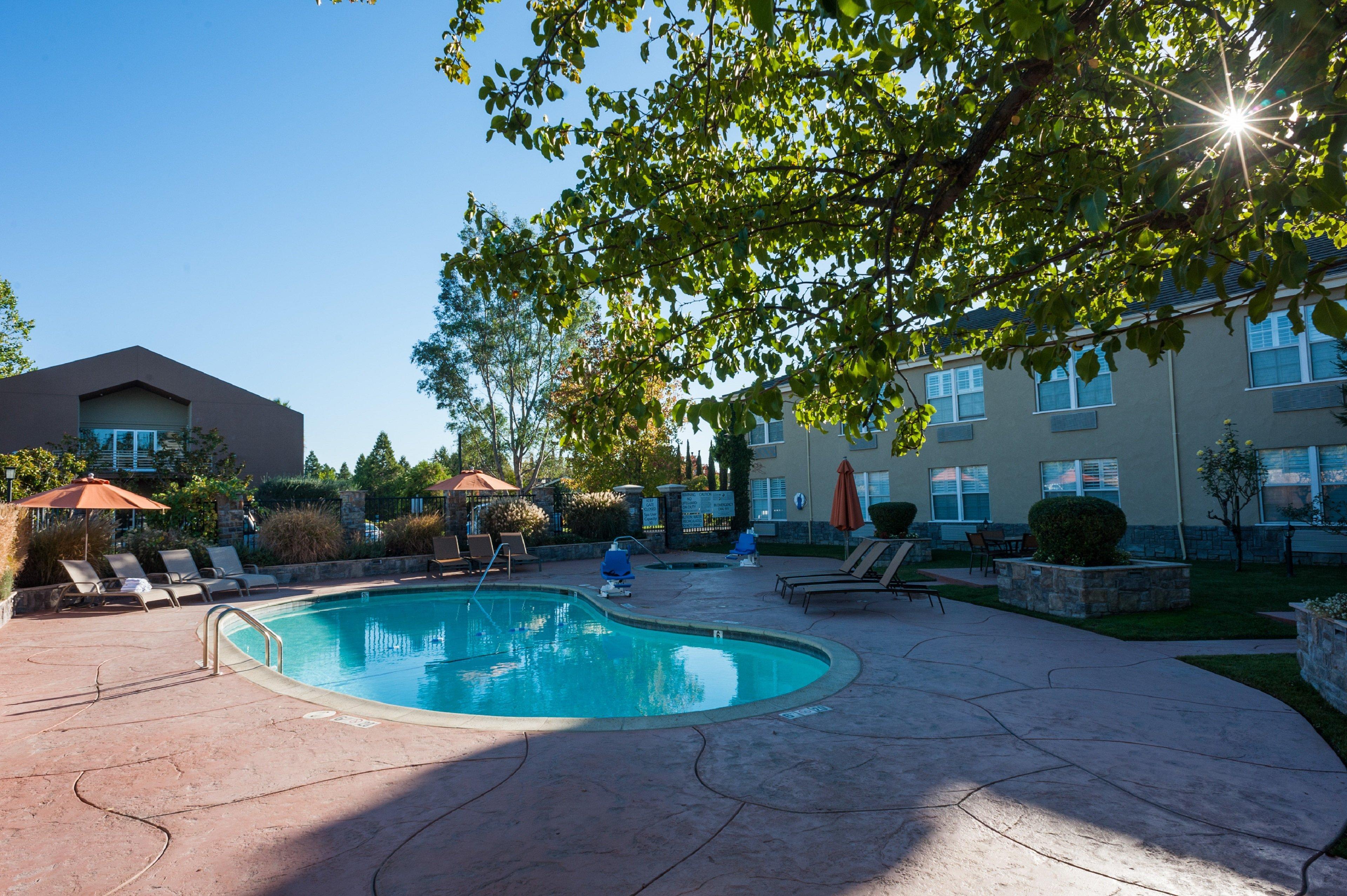 Hotel Indigo Napa Valley By Ihg Bagian luar foto