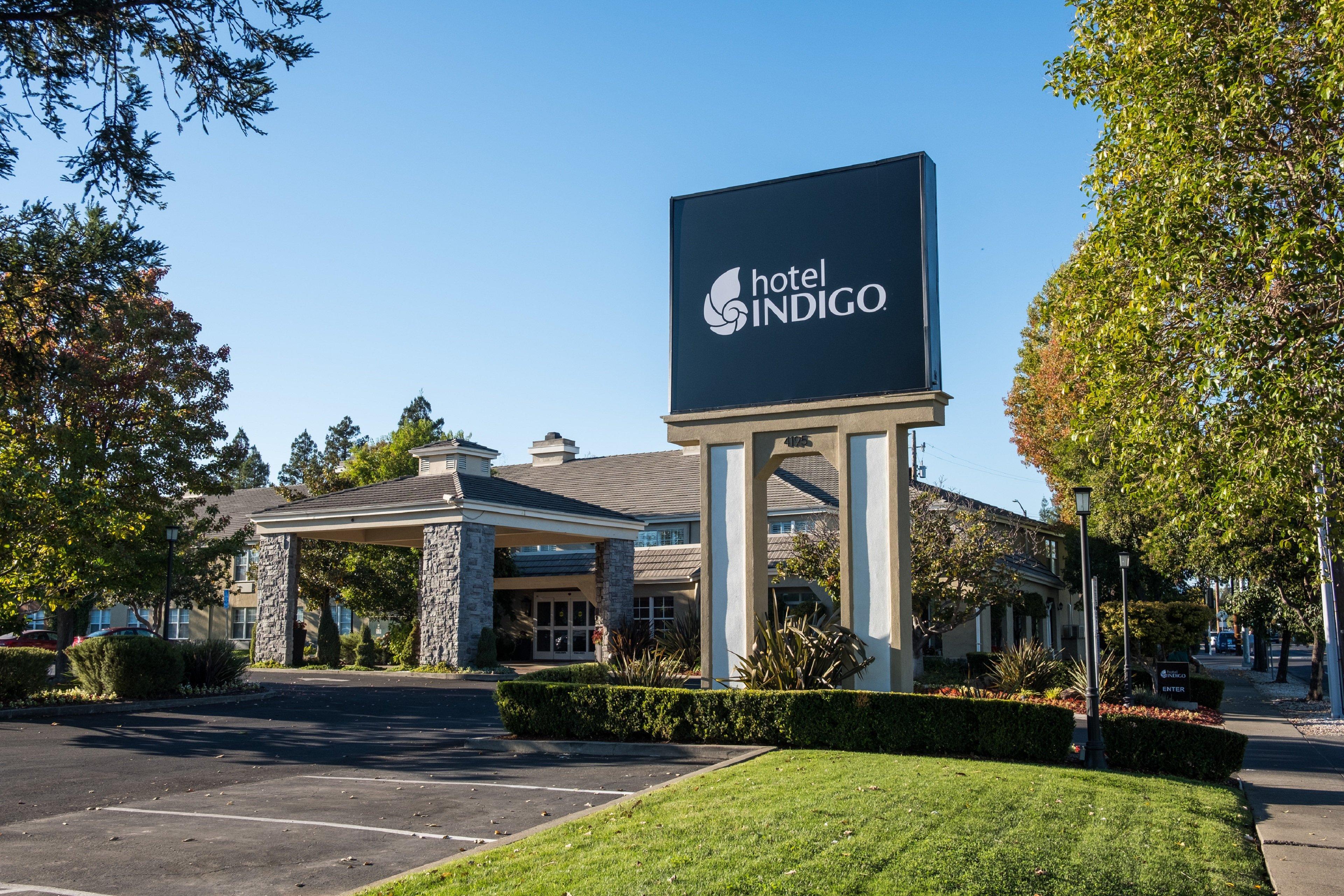 Hotel Indigo Napa Valley By Ihg Bagian luar foto